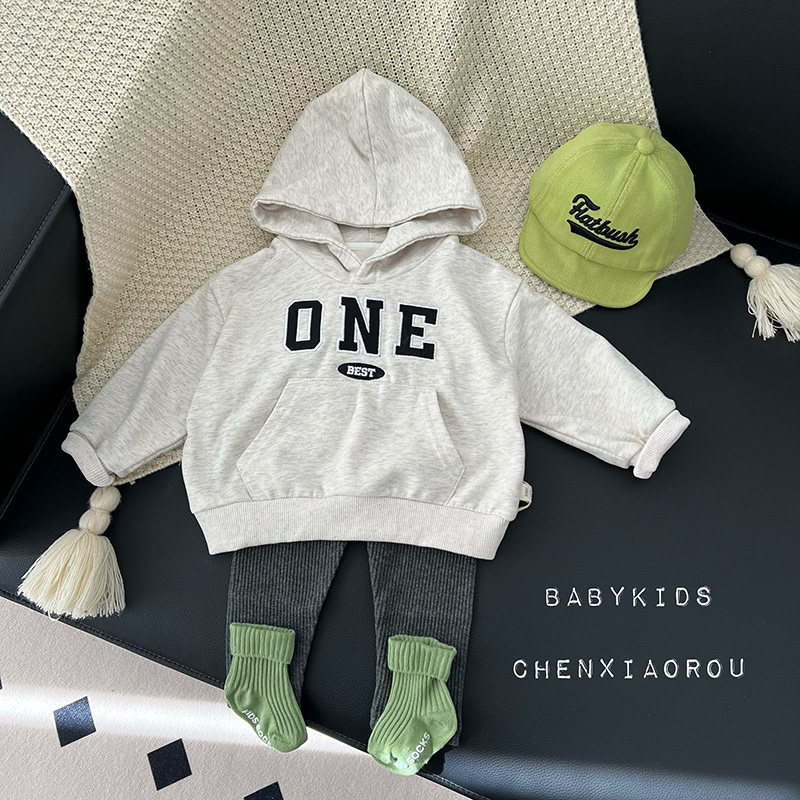 宝宝春装衣服婴幼儿童春秋季加帽卫衣韩版洋气外出加厚简约帽衫潮