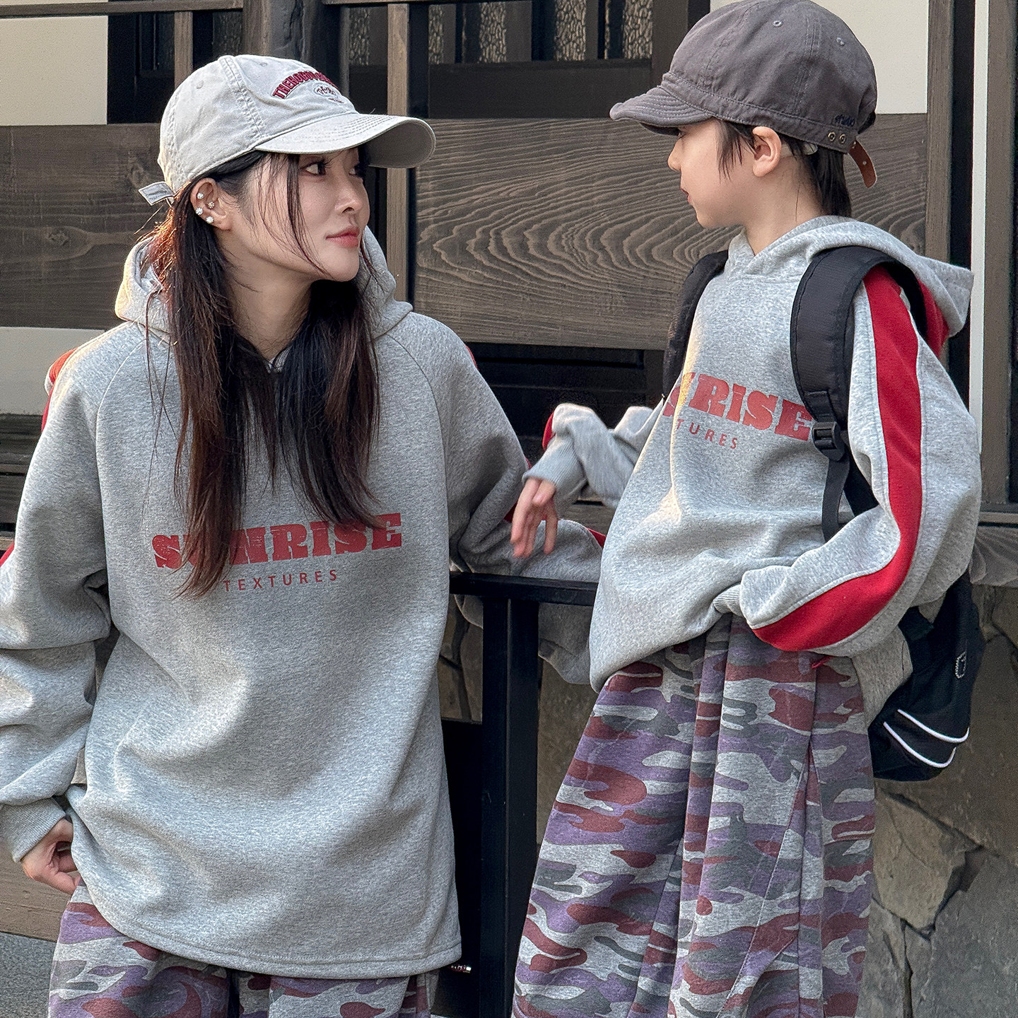 亲子装一家三口四口男女童连帽卫衣母子母女家庭宽松秋冬外套潮