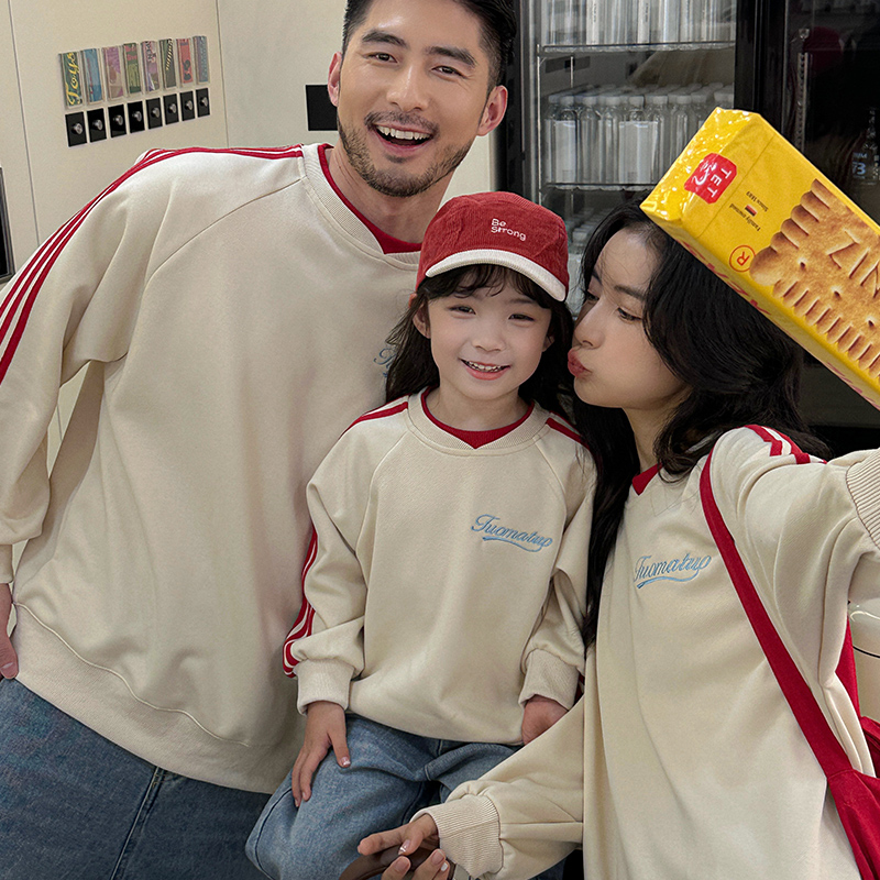 亲子装卫衣秋季2024新款一家三四口炸街母子母女装高端全家服上衣