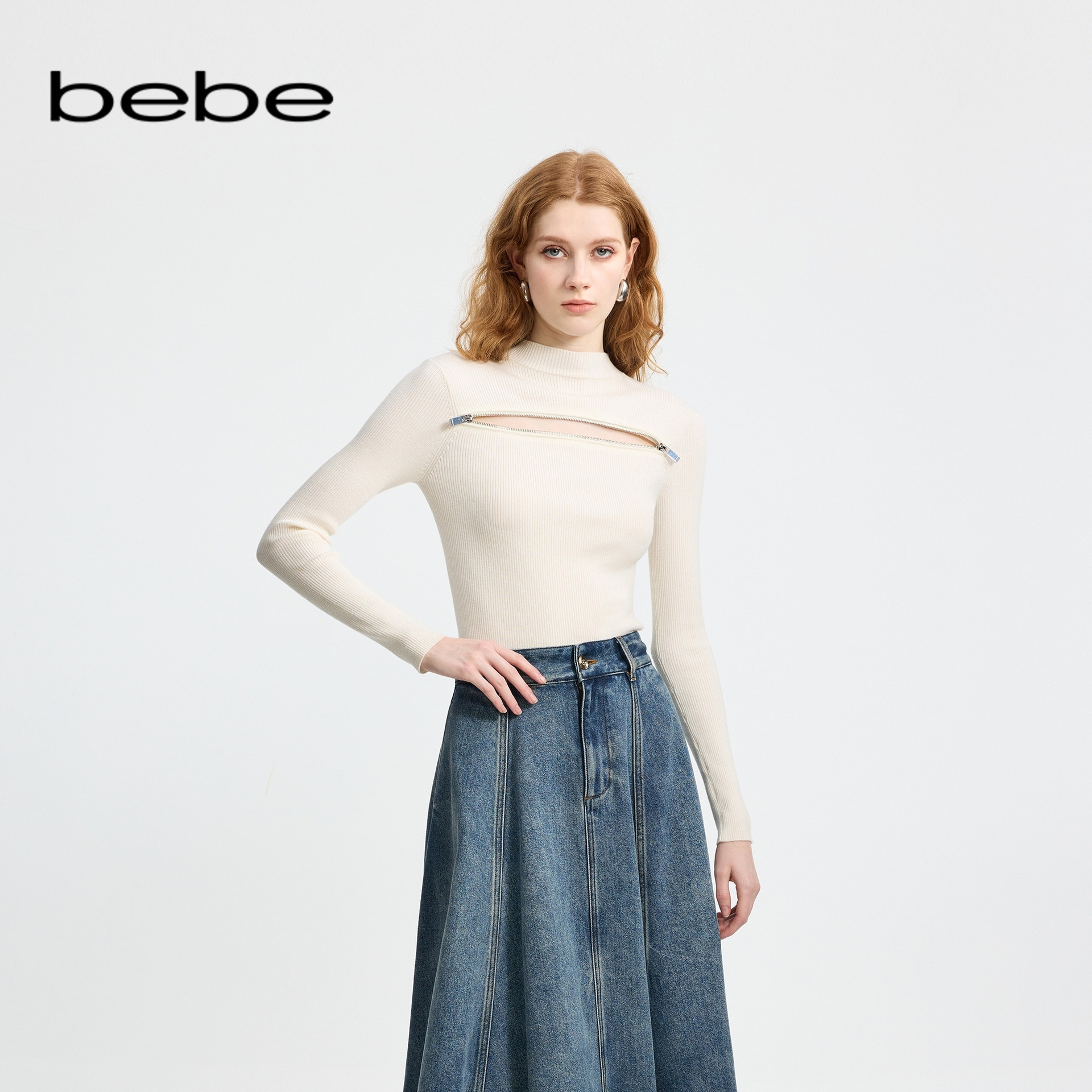 bebe冬季新款高领针织上衣