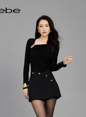 【明星同款】bebe2025春季新款女士褶皱链条肌理梭织小衫180101