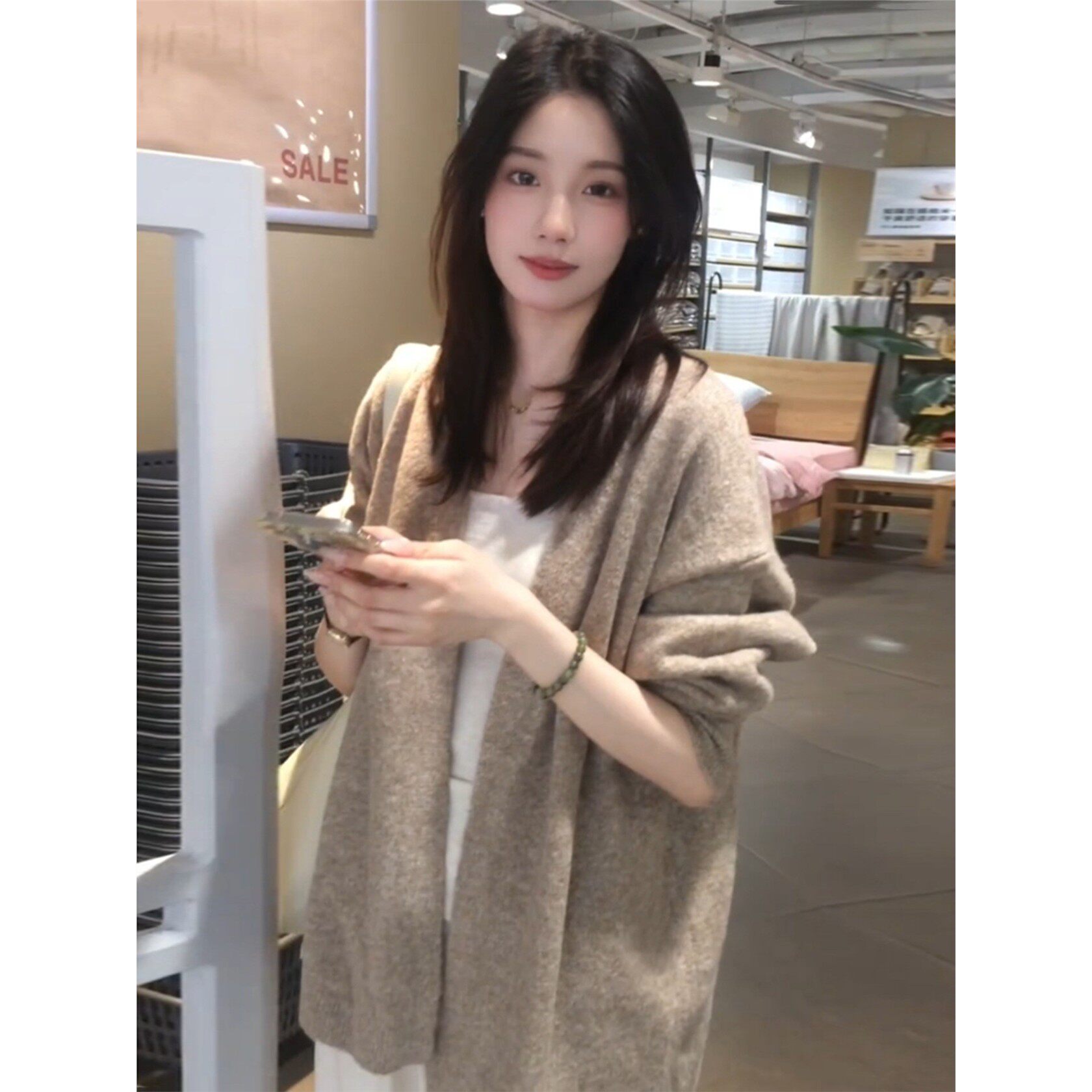 韩系慵懒风燕麦色毛衣开衫外套女早秋新款针织衫，券后100元