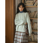 2025冬季新款文艺氛围感圆领宽松麻花温柔软糯加厚套头长袖毛衣女