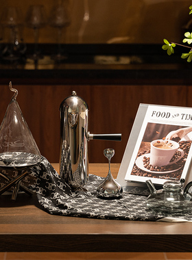 现代轻奢不锈钢水壶摆件