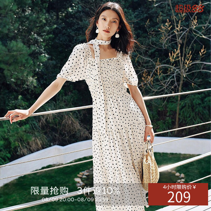 衣香丽影波点连衣裙女2026夏季法式方领茶歇裙泡泡袖茶歇收腰裙子