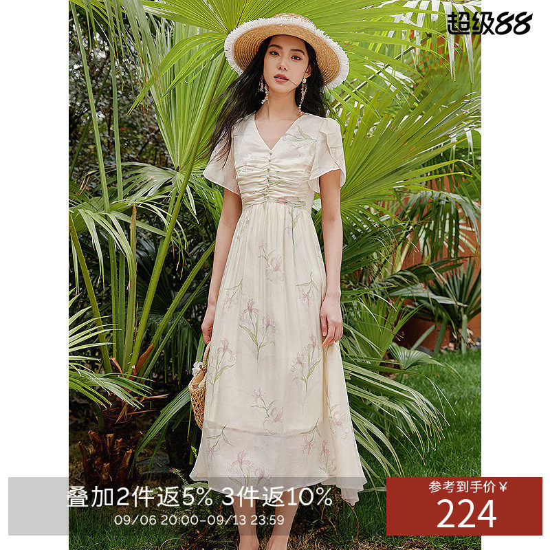衣香丽影碎花连衣裙夏款气质减龄法式泡泡袖V领裙子