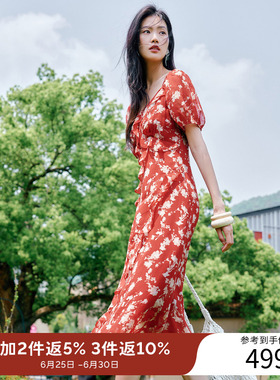 衣香丽影红色方领碎花连衣裙女2026年夏装新款氛围感法式大摆裙子