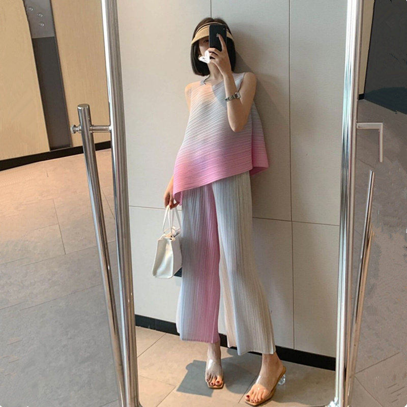 高端孕妇三宅褶皱夏装套装辣妈小众渐变色无袖上衣低腰孕期阔腿裤