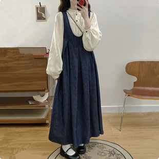 韩系孕妇裙秋冬牛仔背带裙2025新款大码显瘦遮肚长裙宫廷衬衫裙子