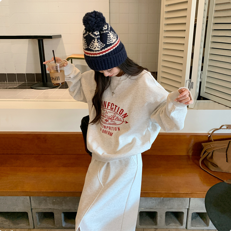 孕妇秋冬装卫衣裙套装2025新款宽松遮肚上衣时尚百搭开叉半身裙子