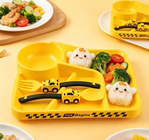 宝宝小汽车赛道餐盘套装吸盘式防滑儿童叉勺自主进食分格辅食碗盘