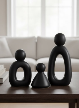 极简抽象陶瓷人物摆件套组