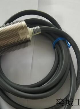 接近开关 E2EM-X15C2