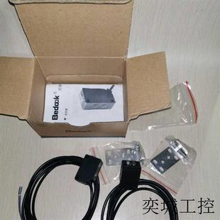 4GV5 4GT BM8 接近开关插头B12 B12 3GT 3GV2 4WV2