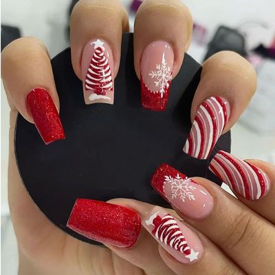 24Pcs Fake Nails Christmas Bestseller Red Glitter Christmas