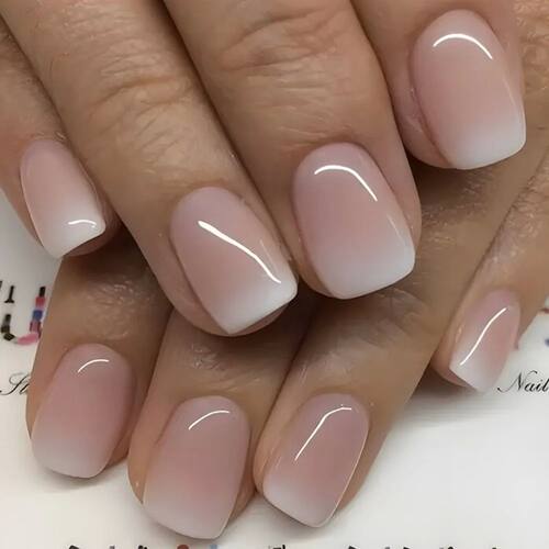 24Pcs Simple Square Head Fake Nail with nude design White Gr