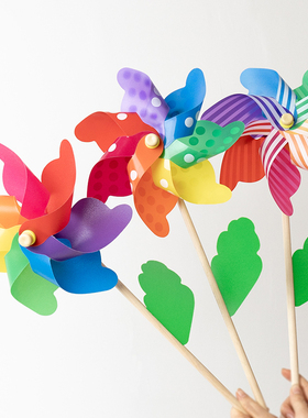 风车装饰七彩户外木杆旋转彩色幼儿园塑料 儿童手拿风车玩具