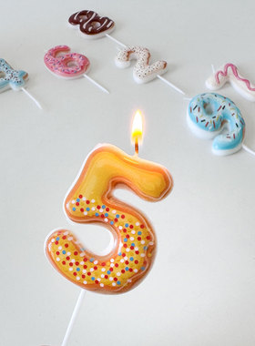 甜甜圈蛋糕蜡烛个性创意彩色糖果烘焙蛋糕派对氛围感数字装饰摆件