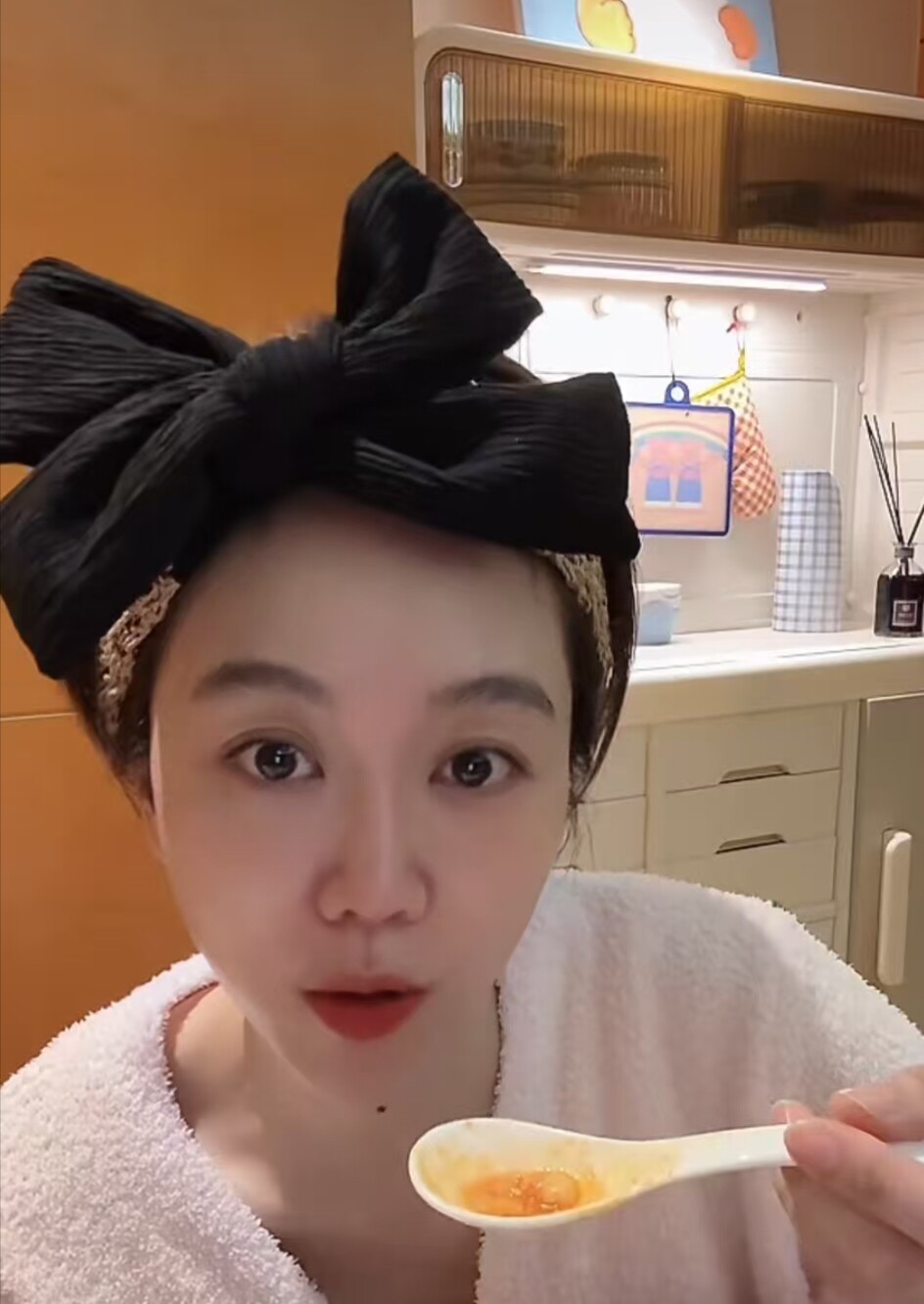 姜妍同款发带  明星种草黑色亚麻 可爱实用草编拼接蝴蝶结发带