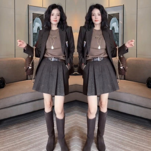 网红爆款时尚西服套装女2024早春新款轻奢高级洋气显瘦外套+短裙