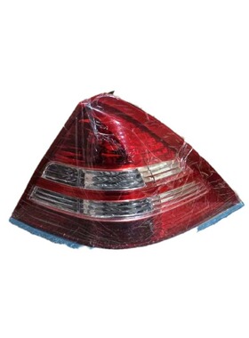 -适用福特蒙迪欧04 尾灯 外 R 4S7113404AA