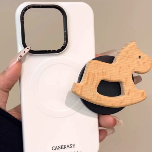 创意可爱童年木马磁吸支架适用iPhone16pro/15手机壳苹果13磁吸壳13promax个性14promax简约15promax硬壳