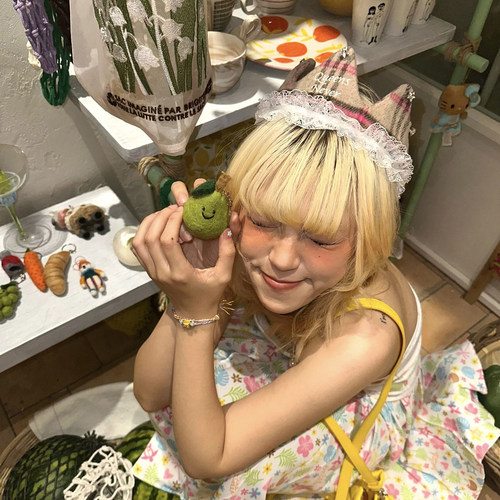 原创设计格子蕾丝花边皇冠帽