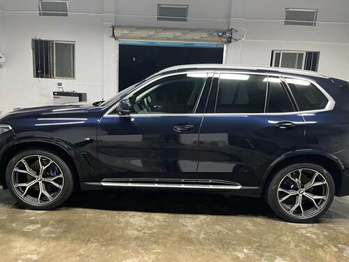 BMW宝马原厂 X5 G05 侧裙金属铝制踏板加装套件