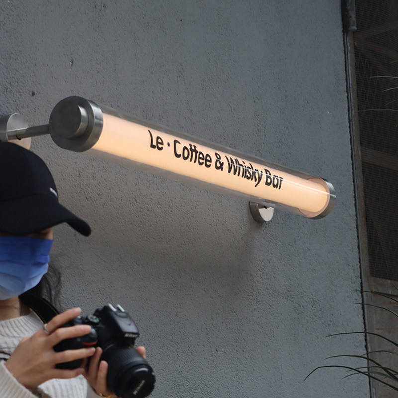 INS风亚克力悬挂发光圆管灯箱