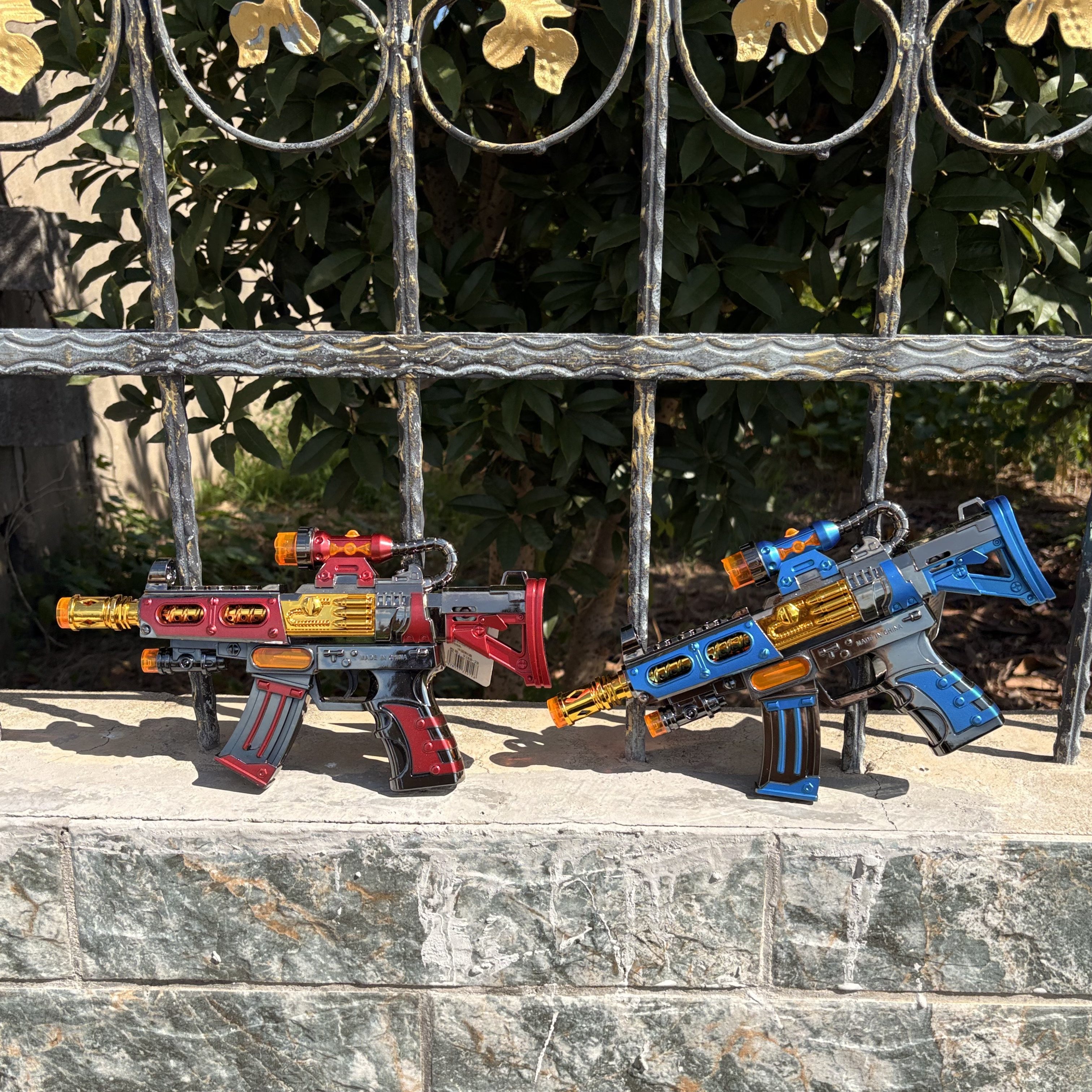 儿童宝宝电动音乐冲锋枪男孩子灯光伸缩迷彩震动八音闪光枪玩具枪