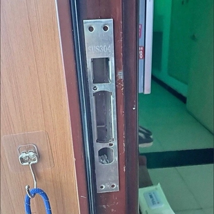 不锈钢装饰条门框通用型防盗门指纹锁锁体配件锁片锁具压边条.
