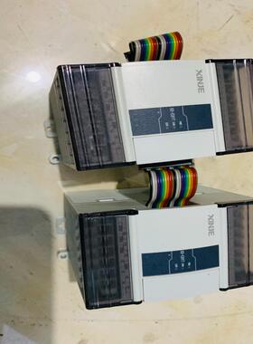 信捷模块XD-E8YT，成色可以，实物拍摄，已测试功能好。