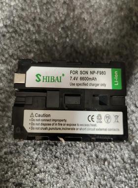 索尼摄像机电池  NP—F980 品牌:蒂森特，6600毫安