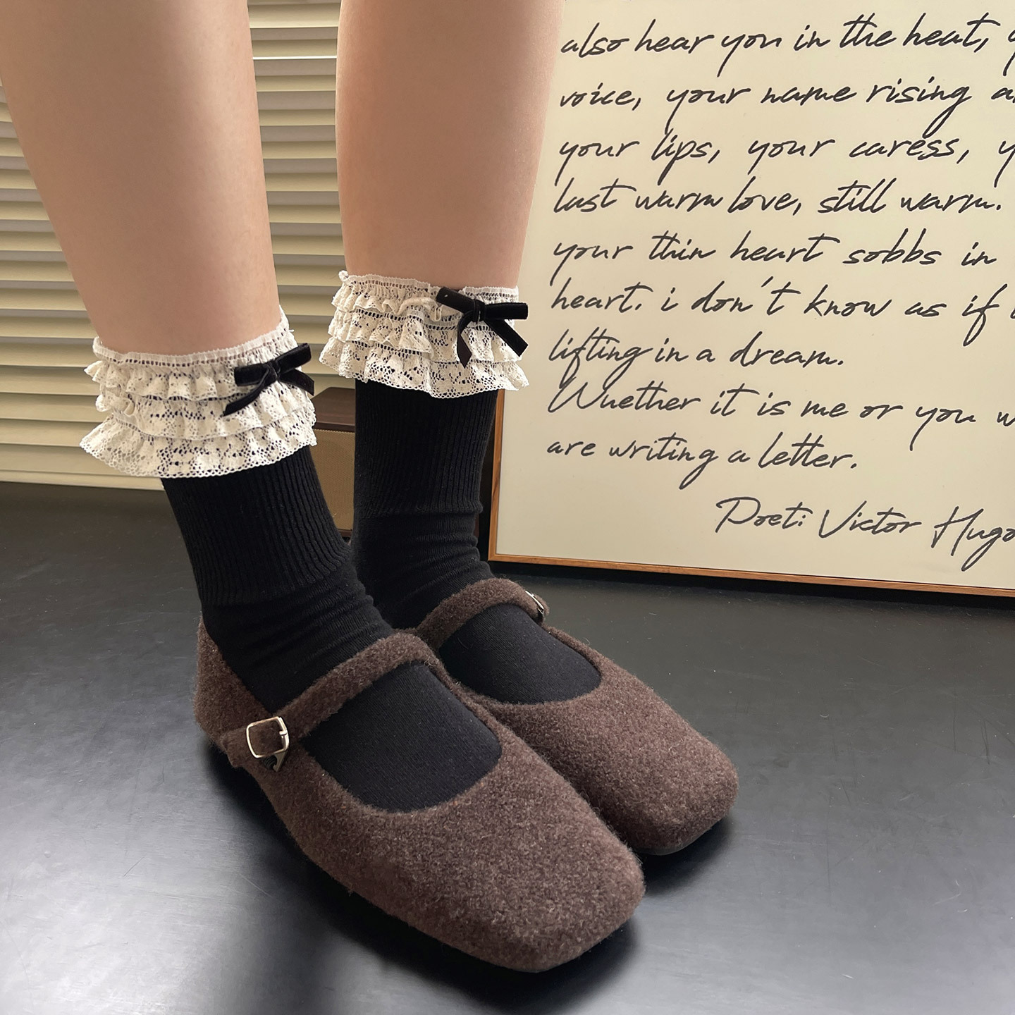 日系少女三层蕾丝花边植绒蝴蝶结ins风少女莫兰迪色棉中筒堆堆袜