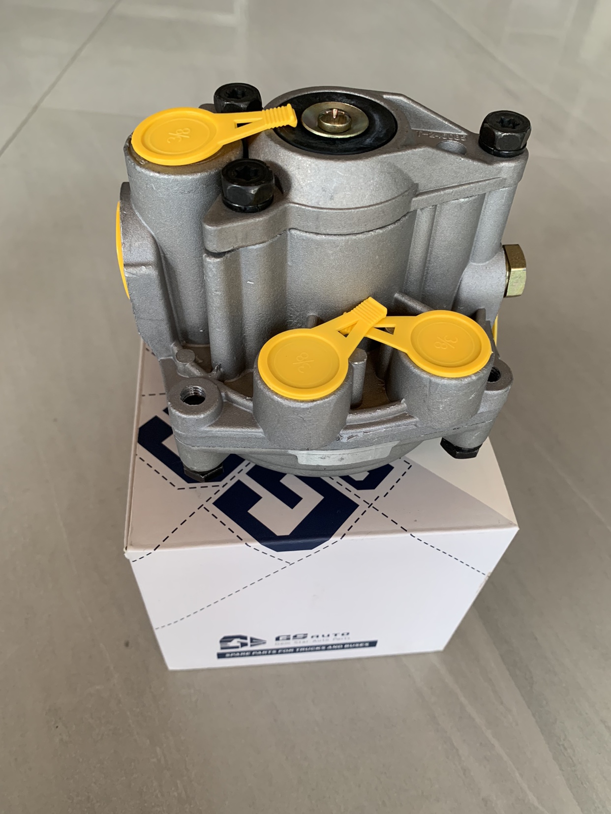 紧急继动阀挂车阀台湾安驶达超前继动阀挂车三桥阀