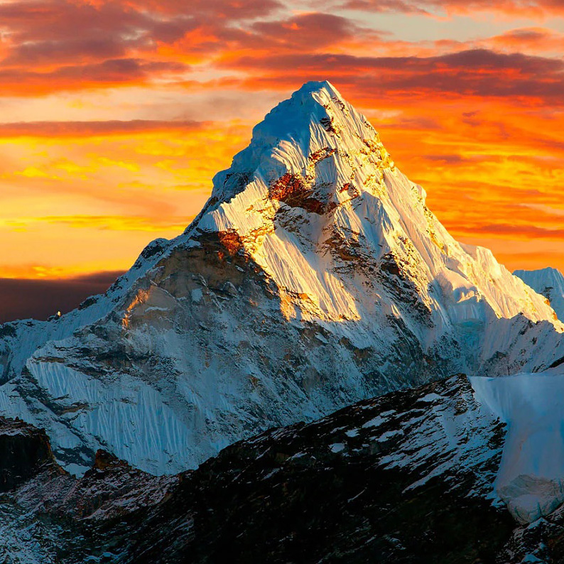 装饰画有框画挂画墙壁卧室书房风景登山雪山风景日照金山喜马拉雅