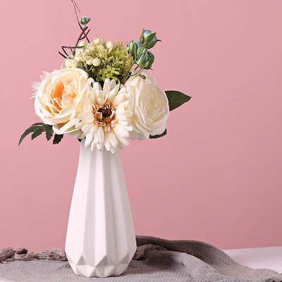 陶瓷小花瓶白色干花满天星创意水培绿萝花瓶摆件客厅插花家居装饰