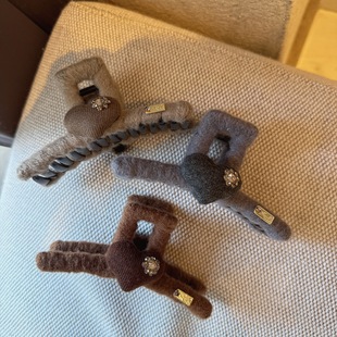 秋冬复古爱心水钻花朵毛线大号抓夹气质百搭发卡后脑勺盘发鲨鱼夹