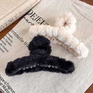 高级感大号头发抓夹女2025新款 毛绒鲨鱼夹后脑勺发夹盘发夹子头饰