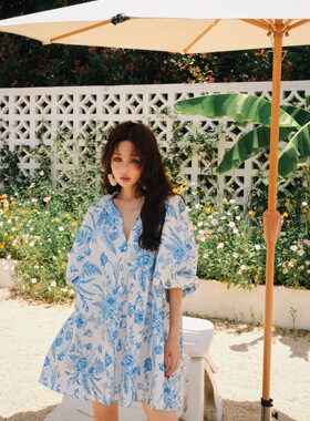 MOOD X MIURA 2023夏季新款蓝色水墨印花连衣裙舒适宽松短款女