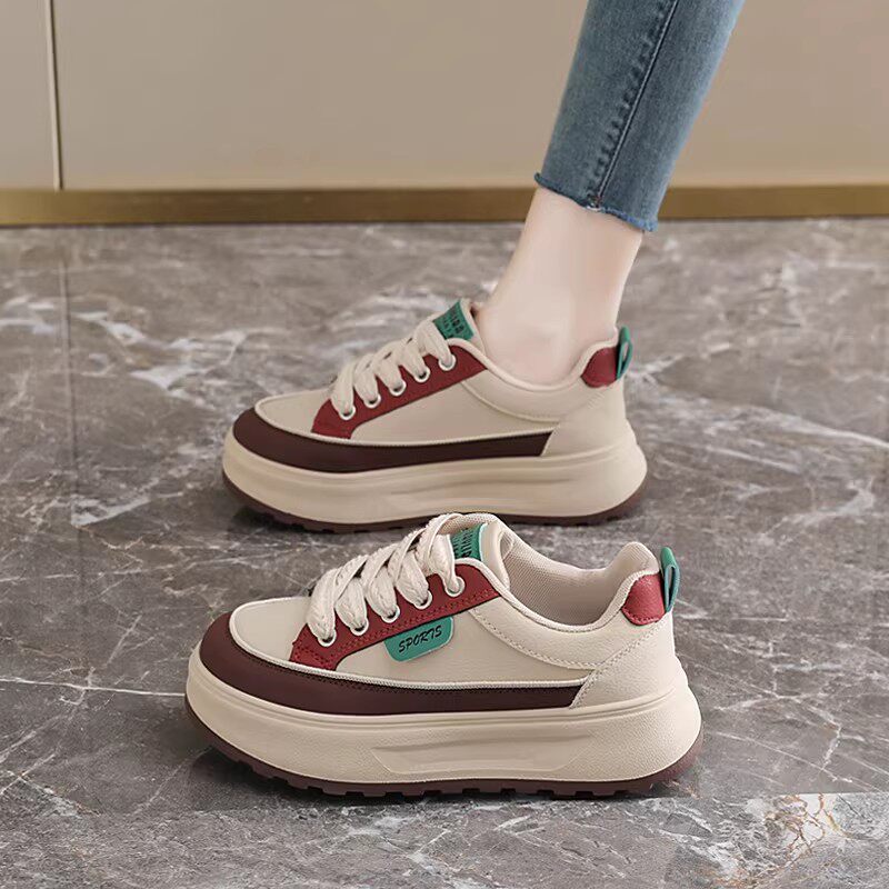 踩屎感女鞋厚底休闲鞋子2026新款运动鞋女春季舒适软底不累脚板鞋