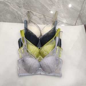 内衣女纸片薄款聚拢性感蕾丝软钢圈防下垂收副乳调整文胸罩9358B