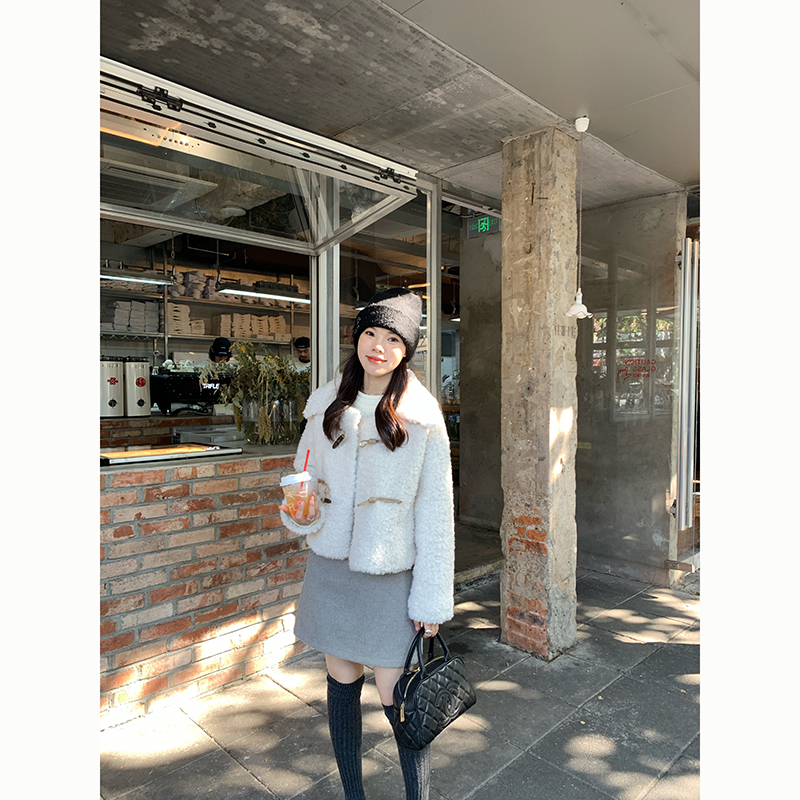 Peanut花生糖 翻领短款羊羔毛外套冬季新款小众气质保暖上衣女