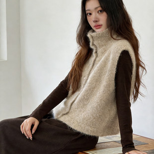 韩系软糯高领针织马甲背心外套女秋冬时髦洋派外搭叠穿毛衣小上衣