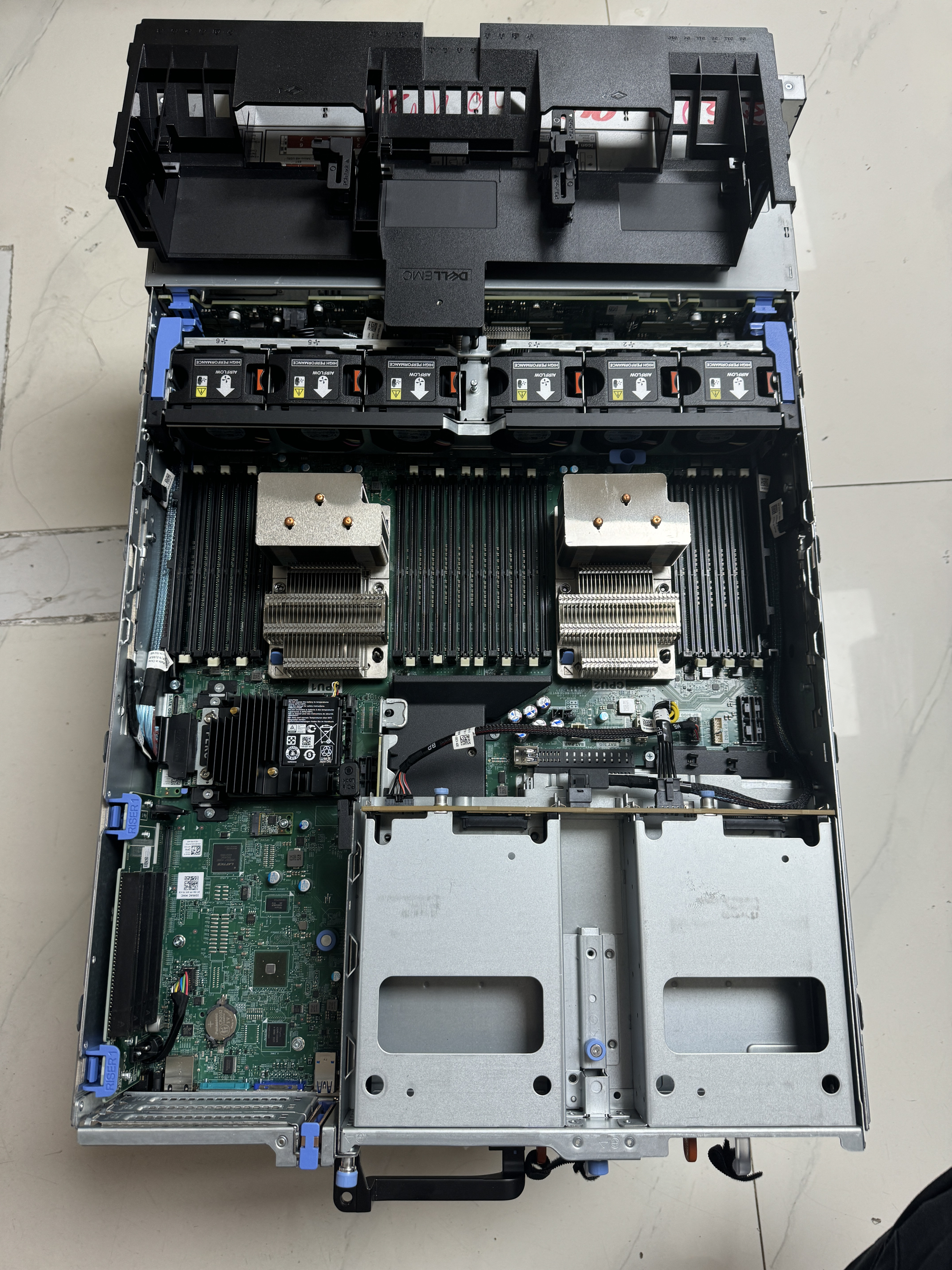 戴尔 R740XD