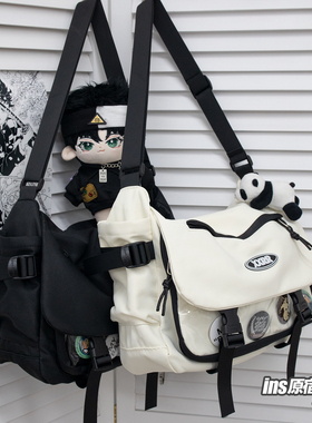 日系学生斜挎包男孩外出运动工装款初中帅气补课书包帆布补习袋女