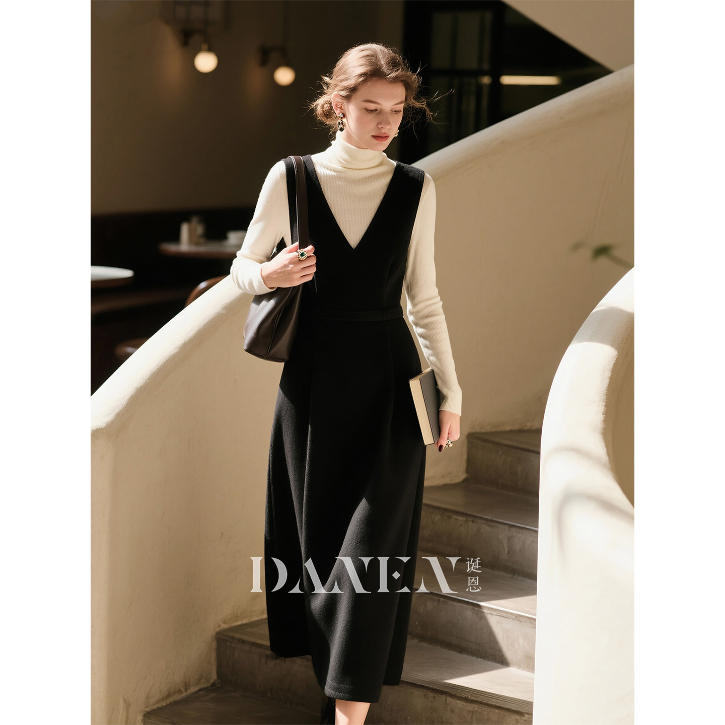 黑色复古叠穿背心连衣裙女2025