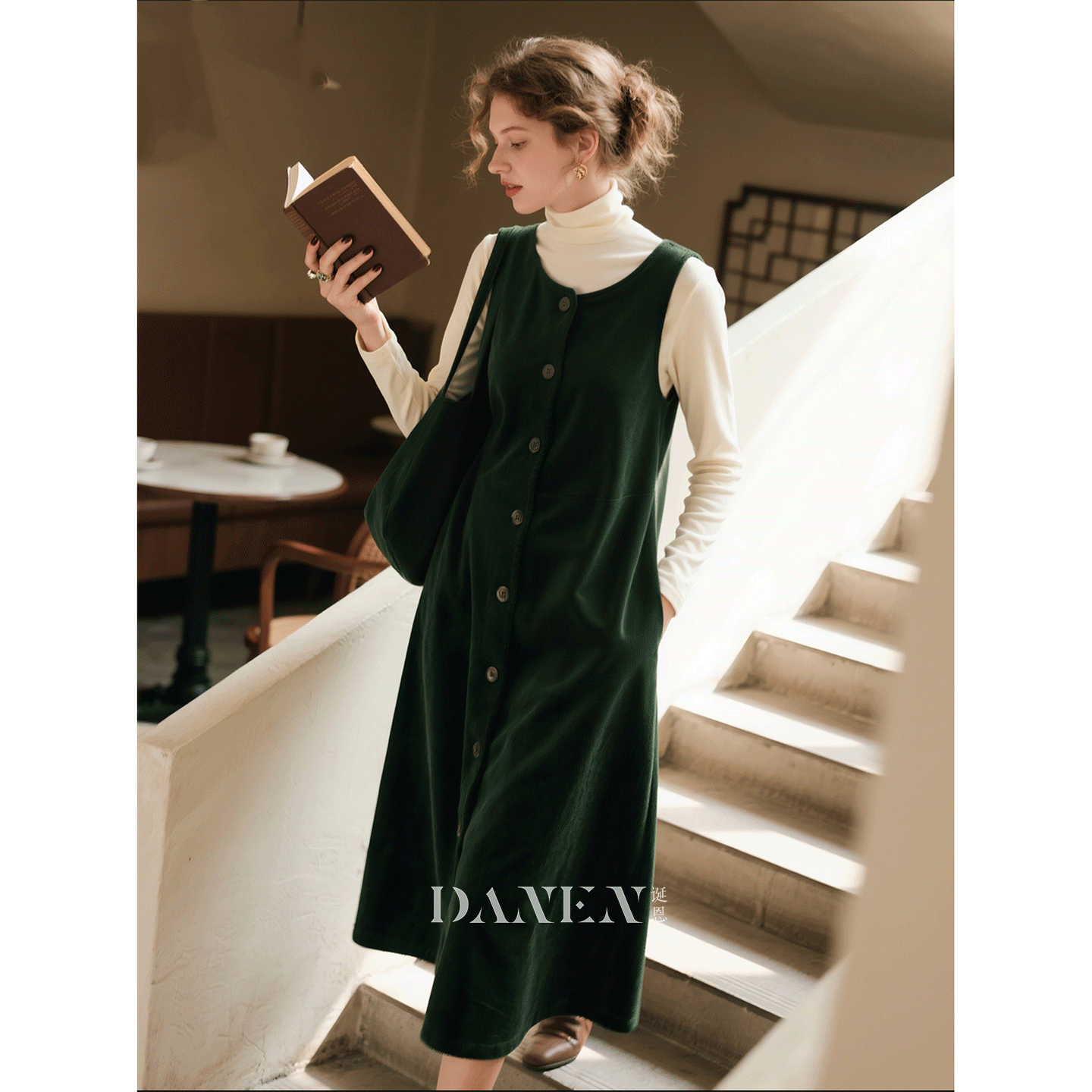 墨绿色灯芯绒纯棉无袖连衣裙女