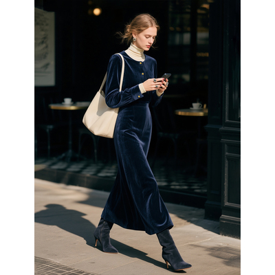 深蓝色灯芯绒衬衫半身裙两件套女