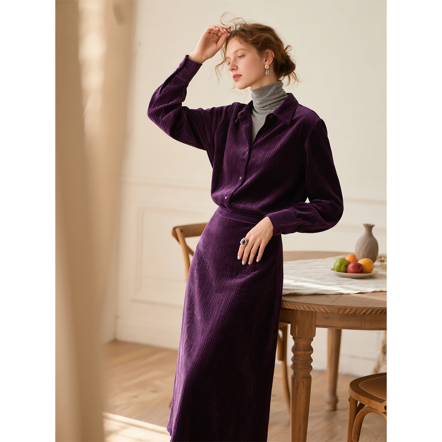 深紫色翻领灯芯绒套装女2025年